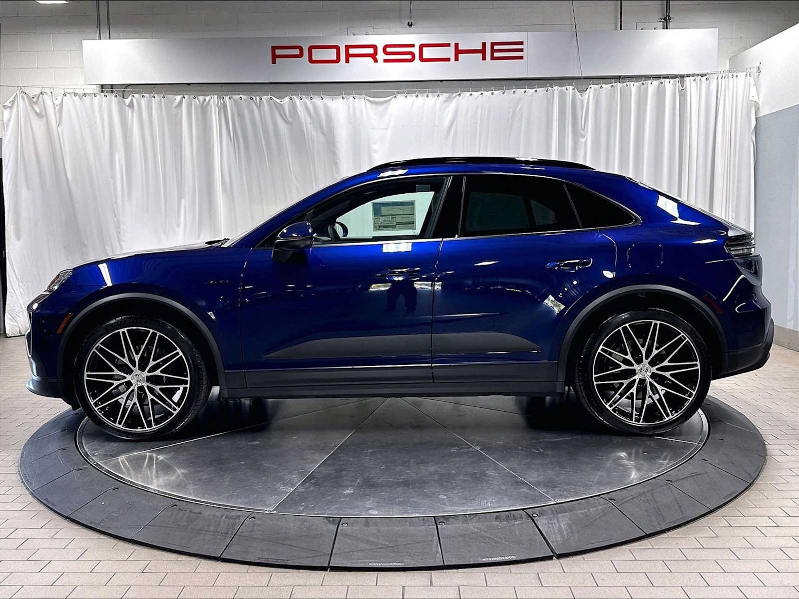 New 2026 Porsche Macan 4 Electric AWD/4WD image 2