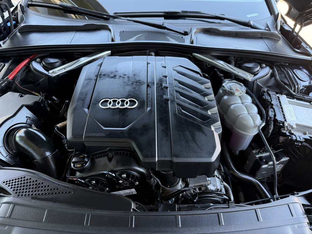 Used 2022 Audi A4 2.0T Premium w/ Convenience Package AWD/4WD image 43