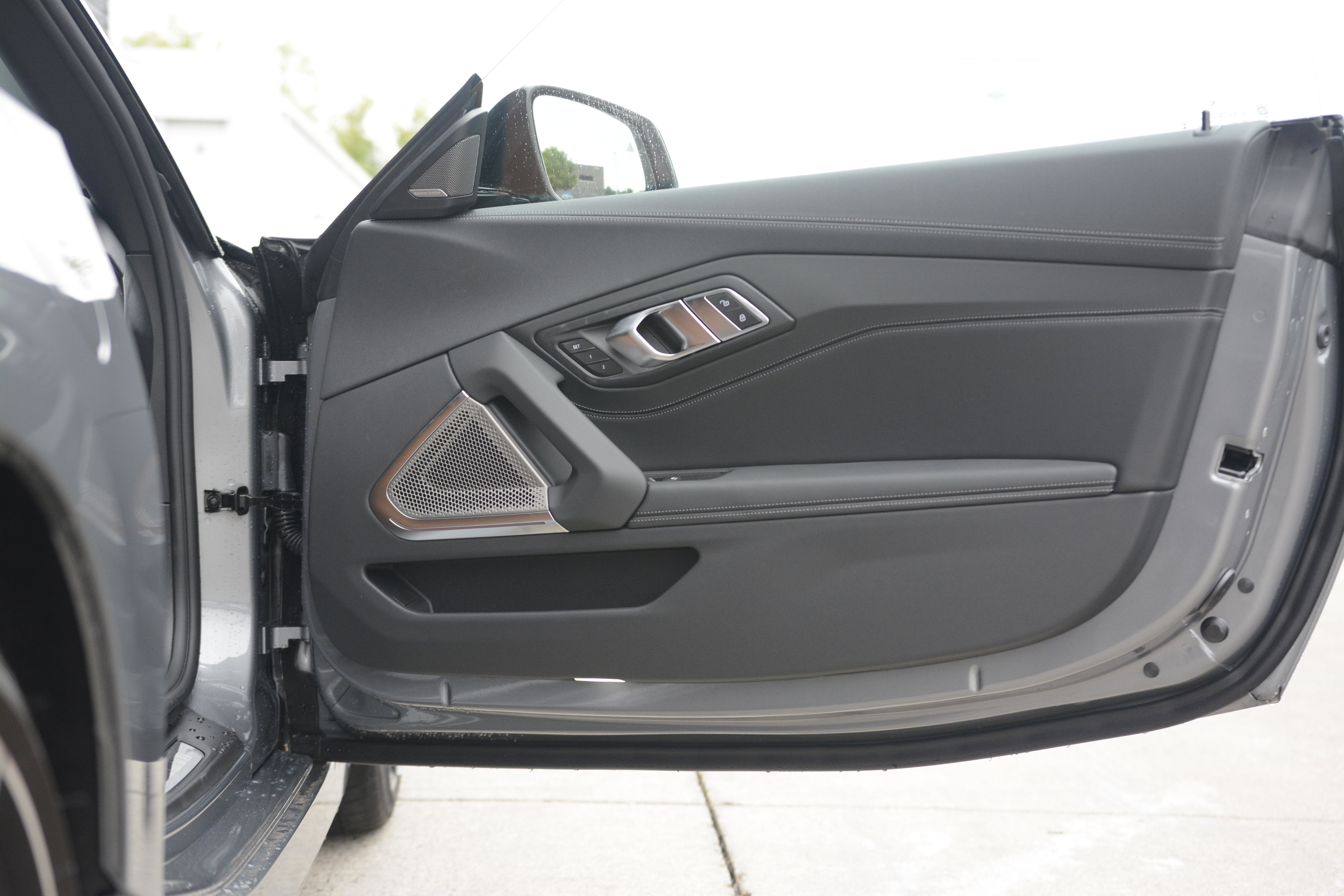 Used 2026 BMW Z4 M40i RWD image 25