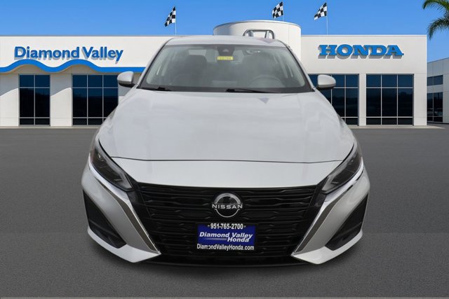 Used 2023 Nissan Altima 2.5 SV image 2