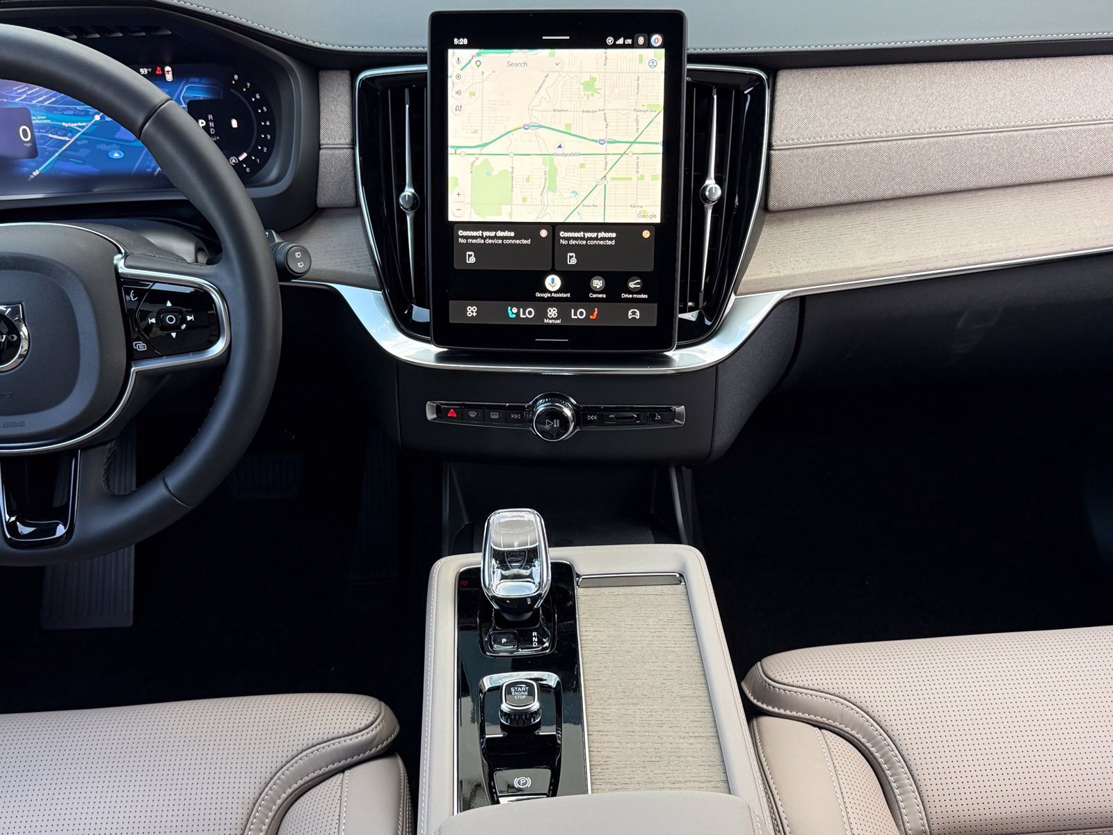 New 2027 Volvo XC90 B6 Ultra AWD/4WD image 23