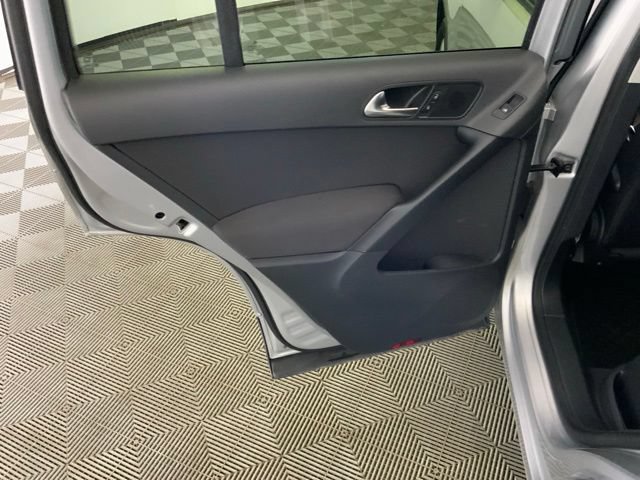 Used 2018 Volkswagen Tiguan Limited AWD/4WD image 28
