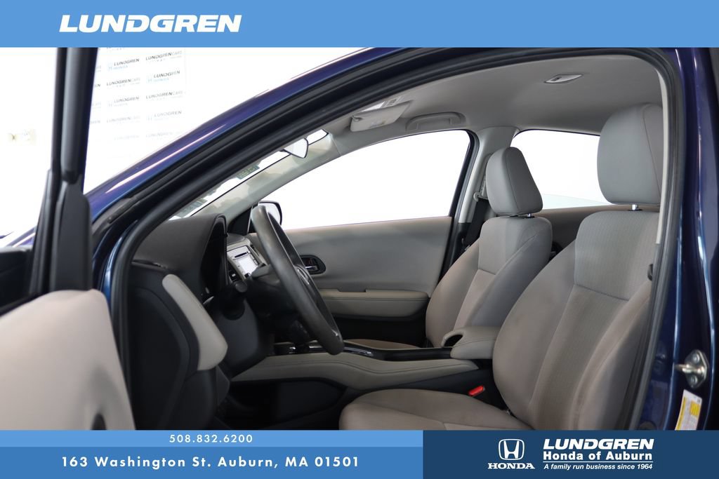 Used 2017 Honda HR-V LX image 10
