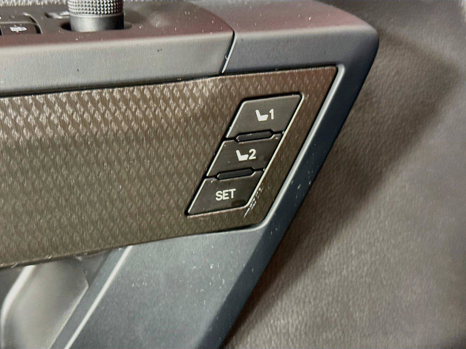 Used 2024 Toyota Tundra TRD Pro AWD/4WD image 32