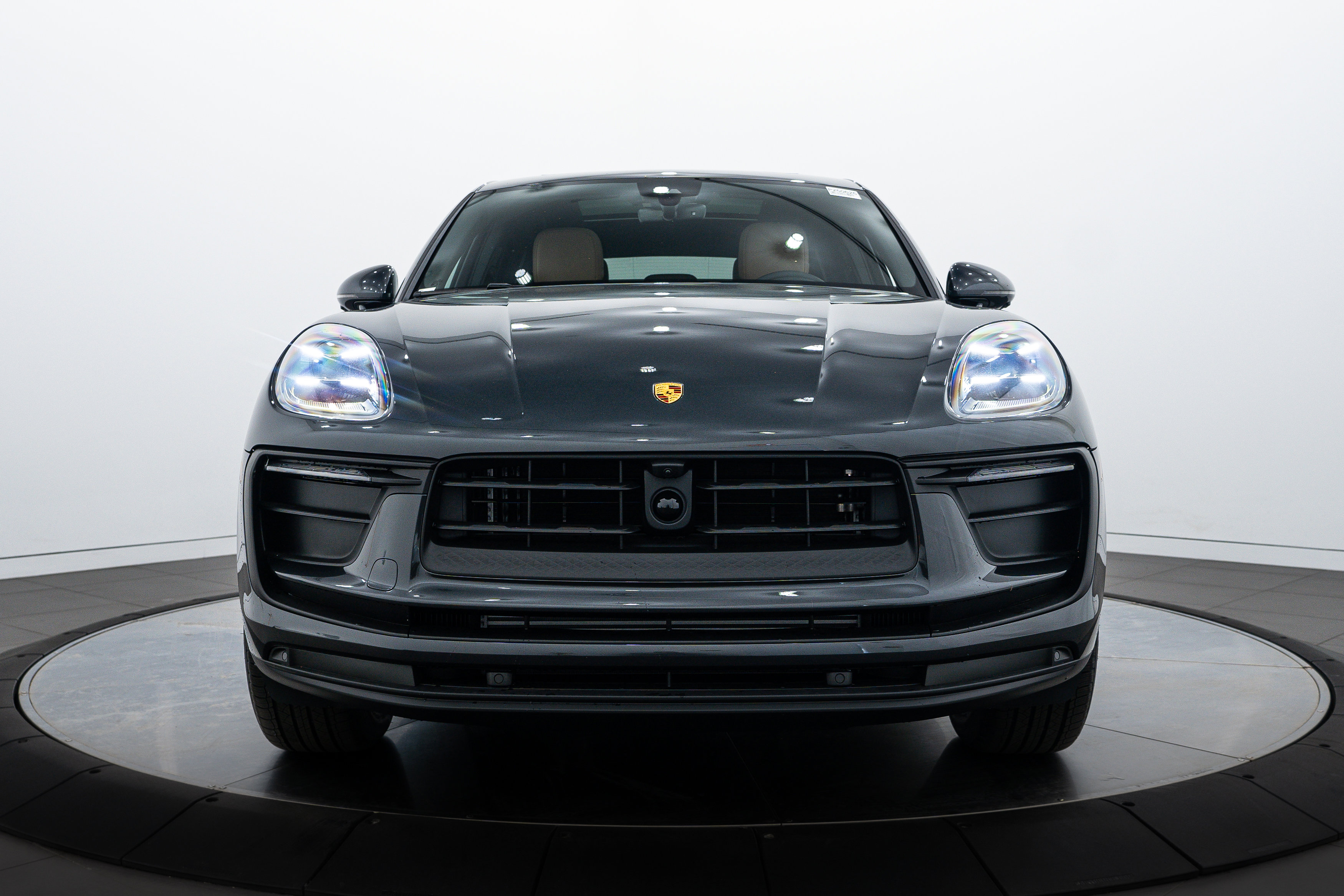 New 2025 Porsche Macan image 10
