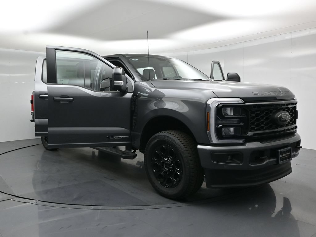 New 2026 Ford F250 Lariat w/ Black Appearance Package AWD/4WD image 31