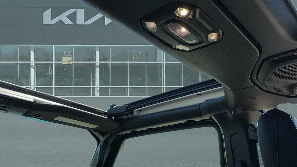 Used 2022 Jeep Wrangler Unlimited Rubicon 4xe w/ Safety Group image 27