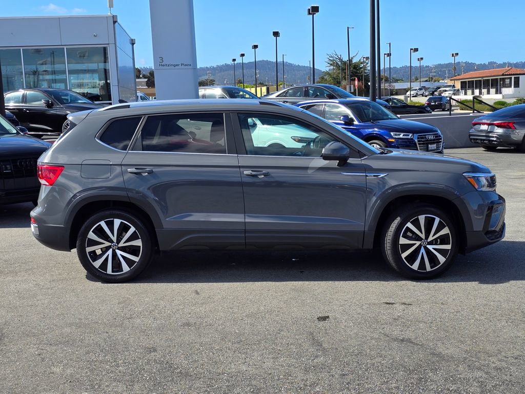 Used 2022 Volkswagen Taos SE image 34
