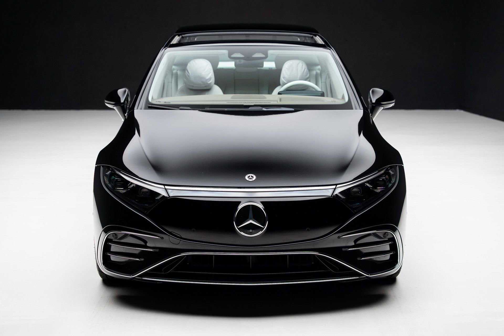 Used 2023 Mercedes-Benz EQS 450+ Sedan w/ AMG Line Exterior Package image 5