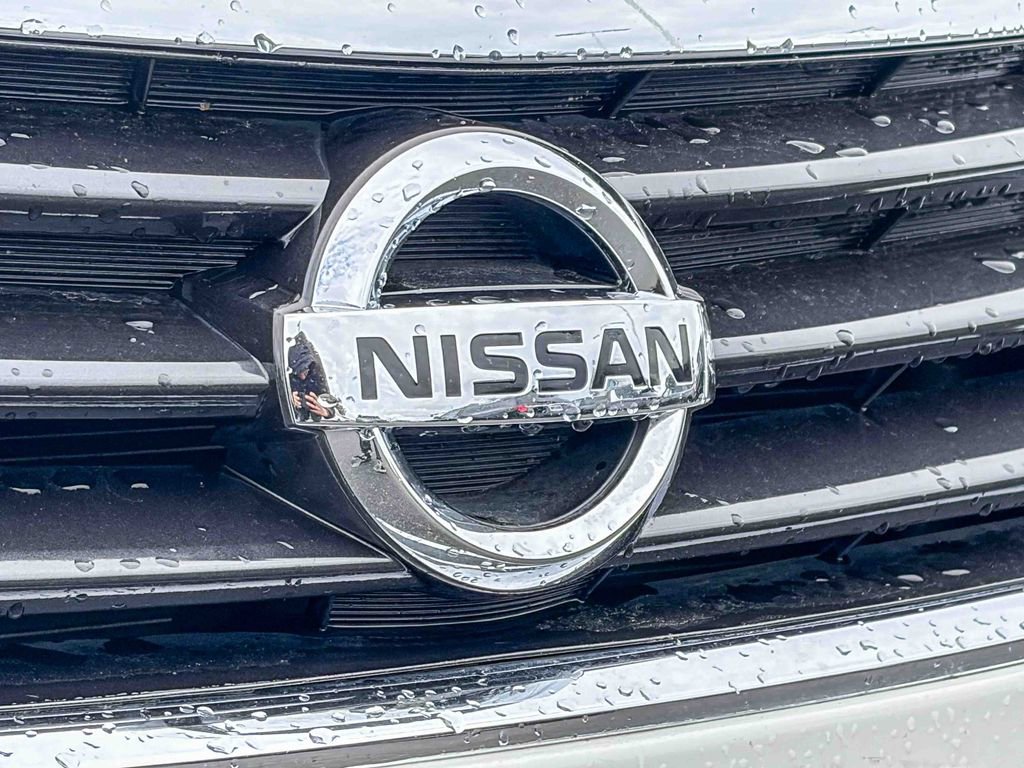 Used 2015 Nissan Altima 2.5 SV w/ Convenience Package image 12