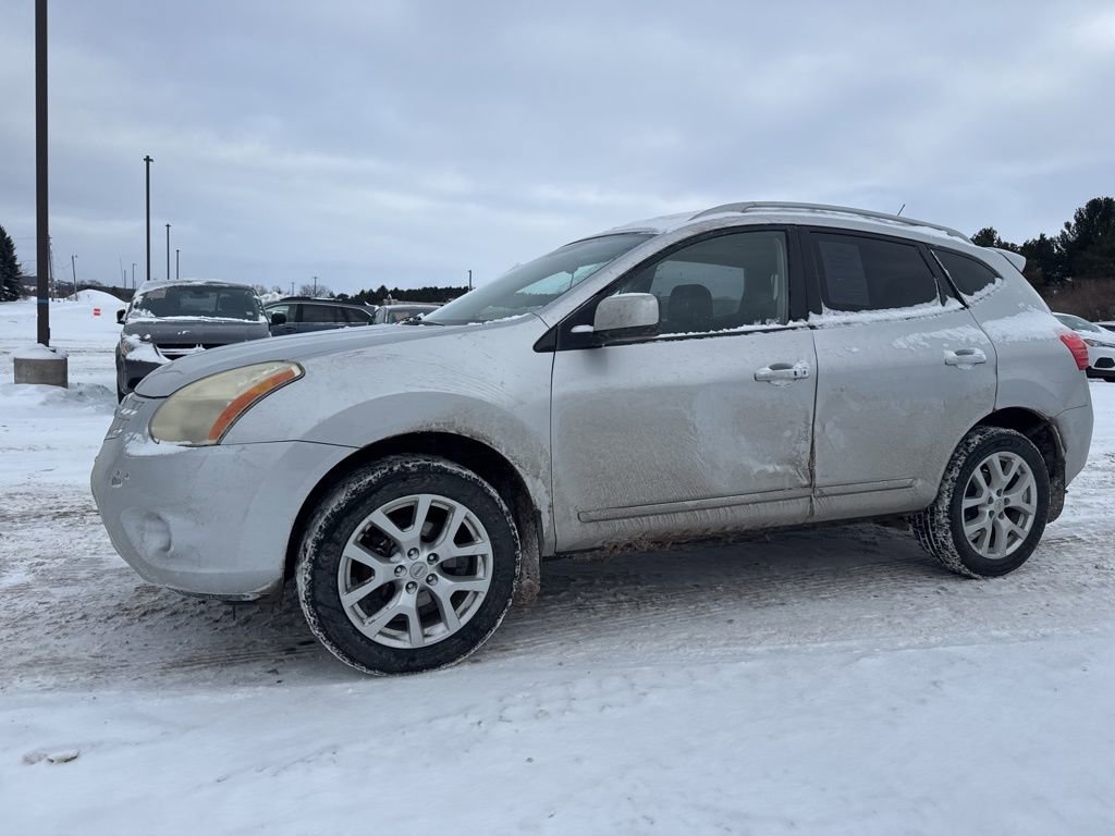 Used 2011 Nissan Rogue SV w/ SL Pkg image 17