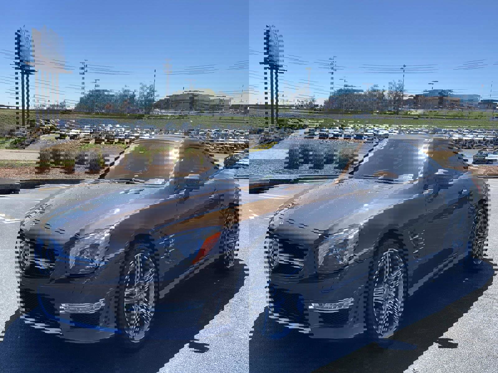 Used 2015 Mercedes-Benz SL 63 AMG w/ Driver Assistance Package image 35