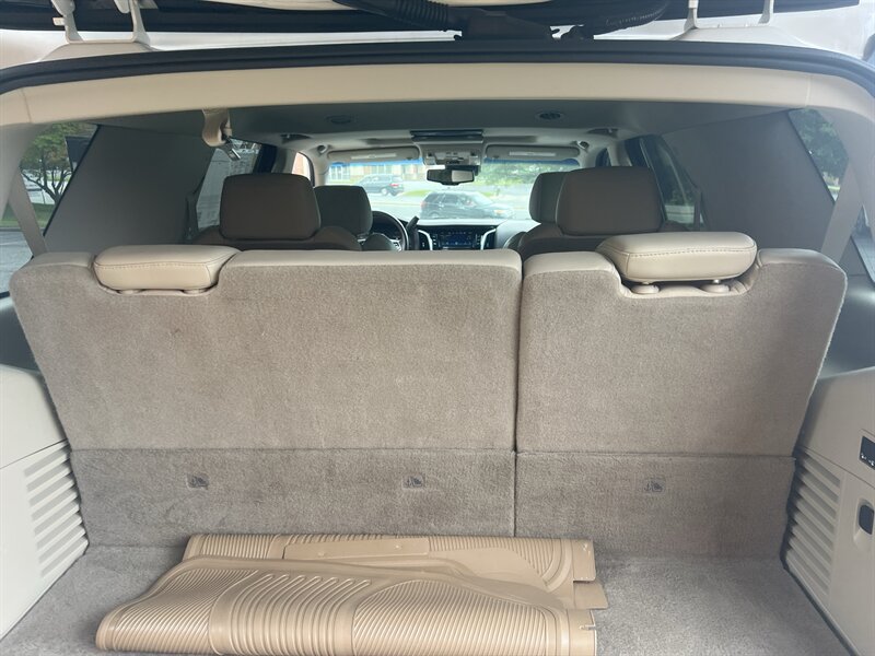 Used 2016 Cadillac Escalade Premium AWD/4WD image 29