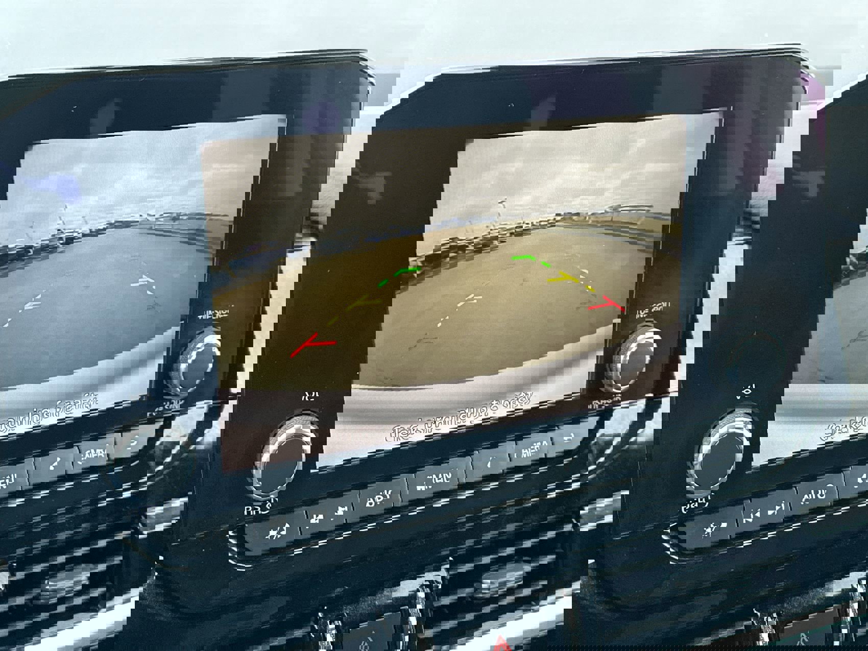 Used 2024 Nissan Pathfinder SV image 17