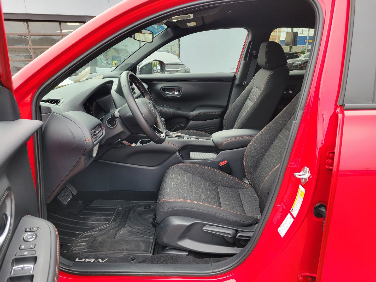 Certified 2025 Honda HR-V Sport image 15
