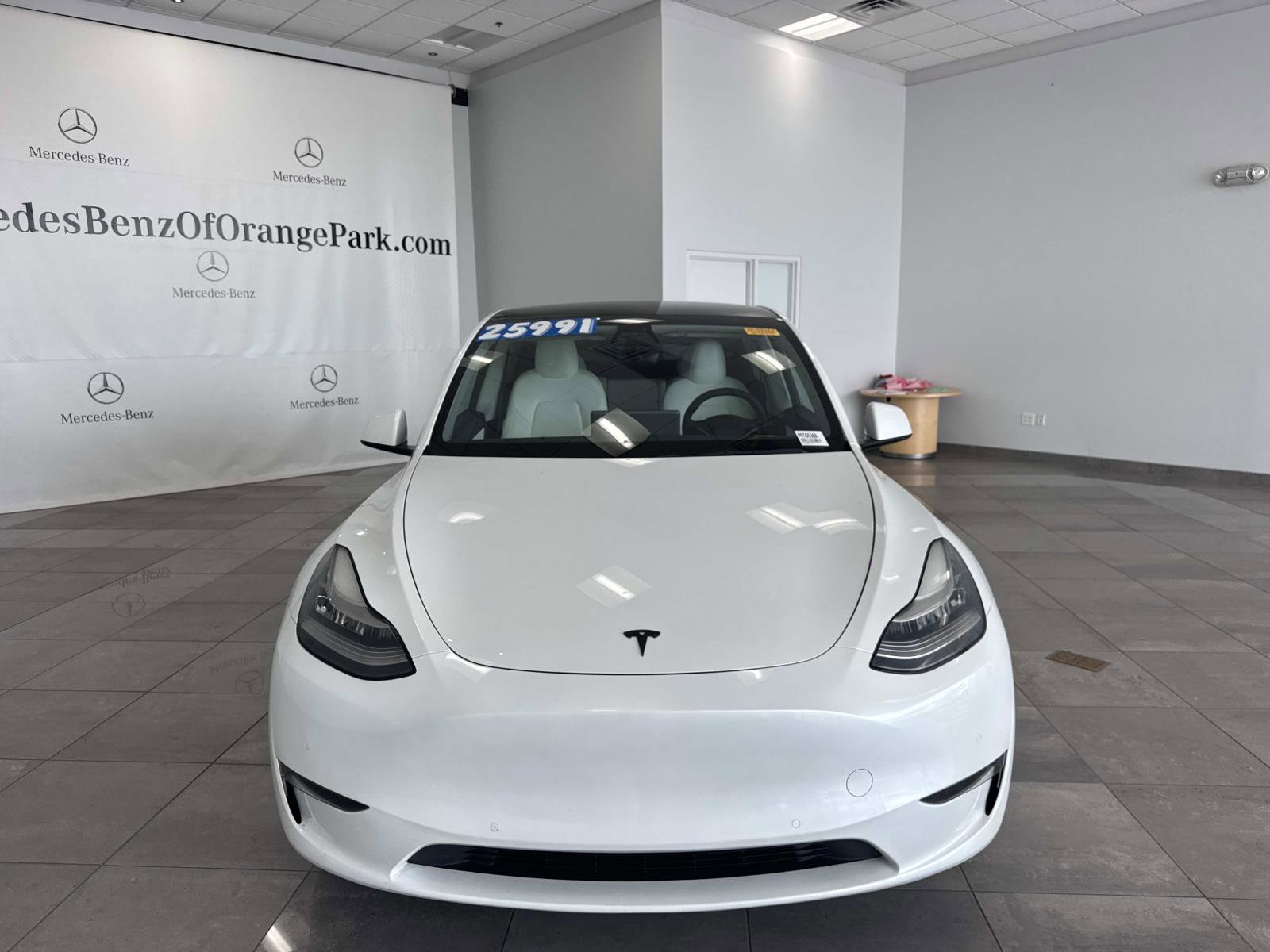 Used 2021 Tesla Model Y Long Range AWD/4WD image 2