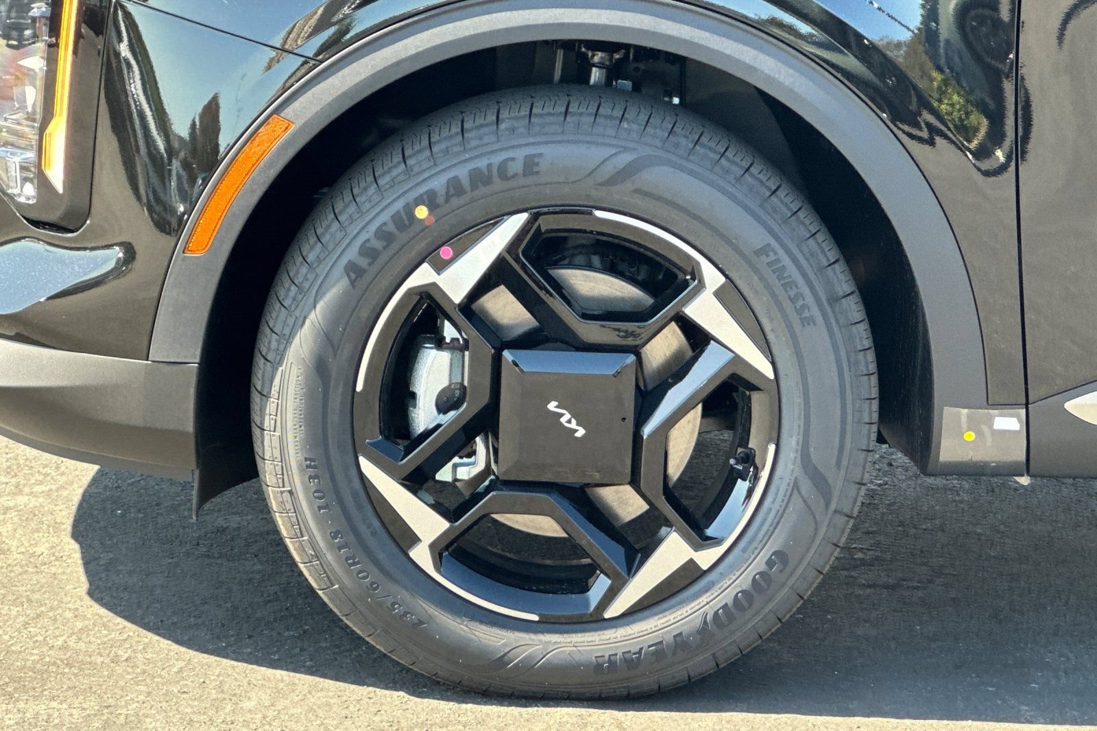 New 2026 Kia Sportage EX AWD/4WD image 25