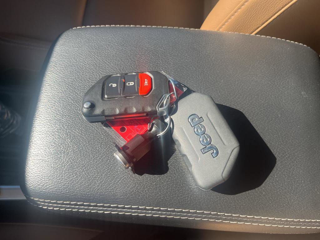 Used 2021 Jeep Wrangler Unlimited Rubicon 4xe image 48