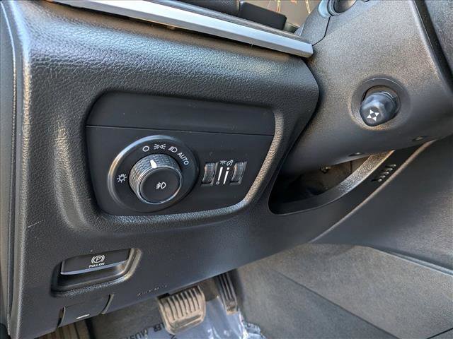 Used 2024 Jeep Grand Cherokee L Limited w/ Luxury Tech Group II image 16