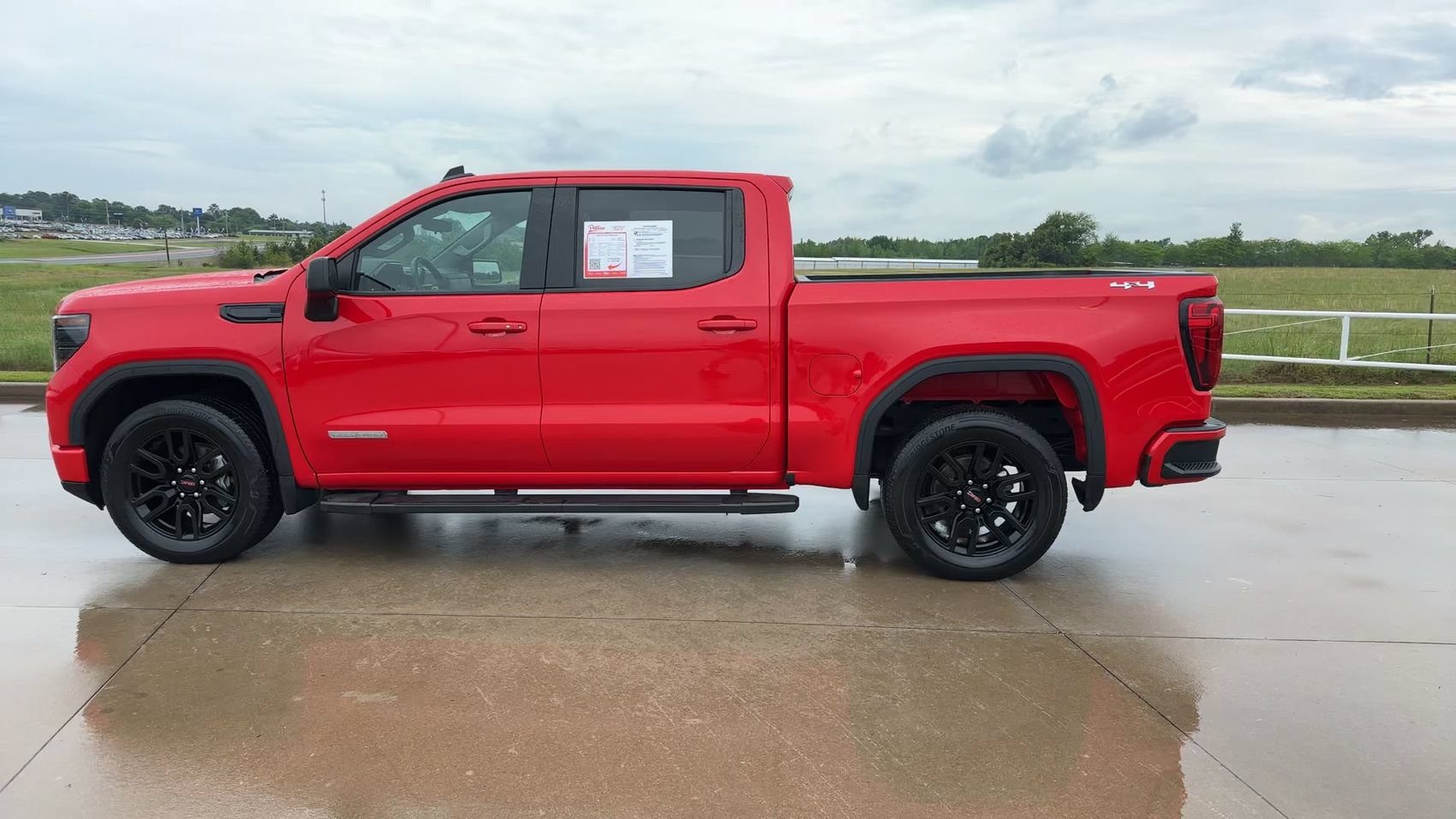 Used 2024 GMC Sierra 1500 Elevation AWD/4WD image 5