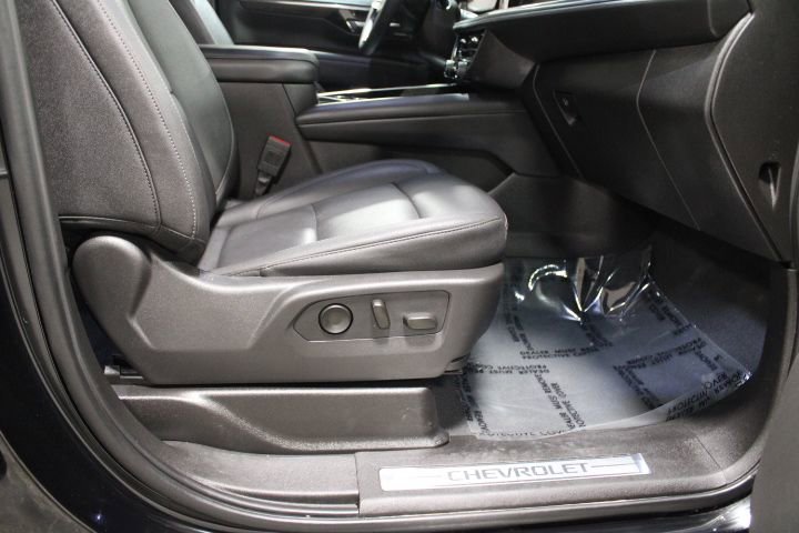 Certified 2025 Chevrolet Suburban Z71 image 27
