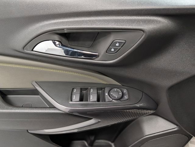 New 2026 Chevrolet Trax ACTIV FWD image 16