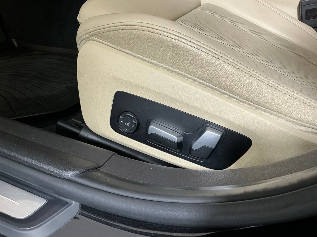 Used 2022 BMW 330i Sedan w/ Convenience Package RWD image 20