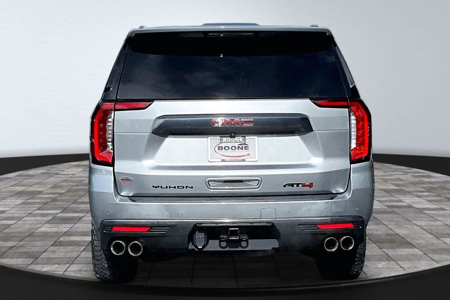 Used 2024 GMC Yukon AT4 w/ AT4 Premium Plus Package AWD/4WD image 4