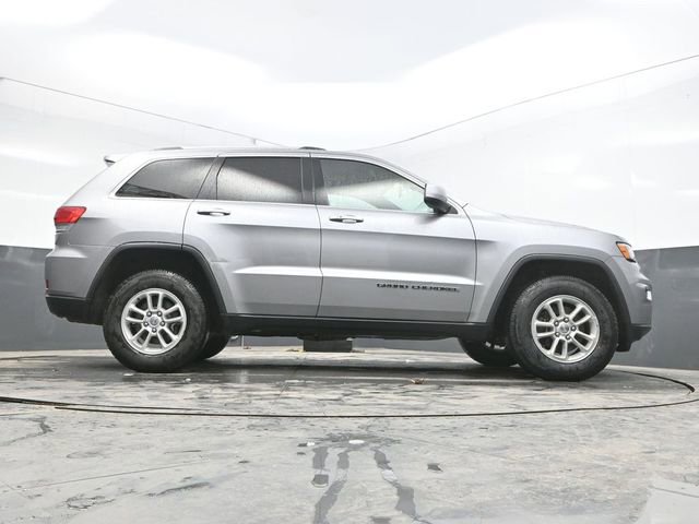 Used 2019 Jeep Grand Cherokee Laredo AWD/4WD image 41