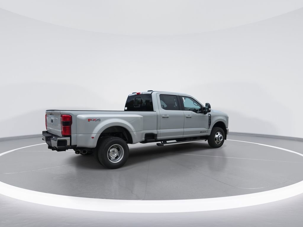 New 2026 Ford F350 XLT w/ XLT Premium Package AWD/4WD image 8