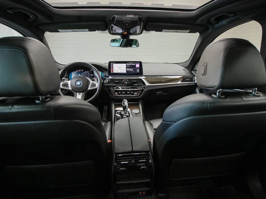 Used 2023 BMW 530e xDrive w/ Premium Package AWD/4WD image 23