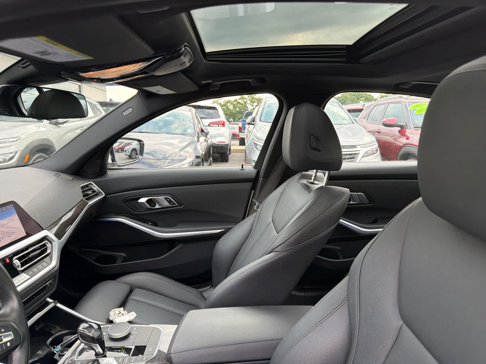Used 2019 BMW 330i xDrive Sedan w/ Convenience Package AWD/4WD image 8
