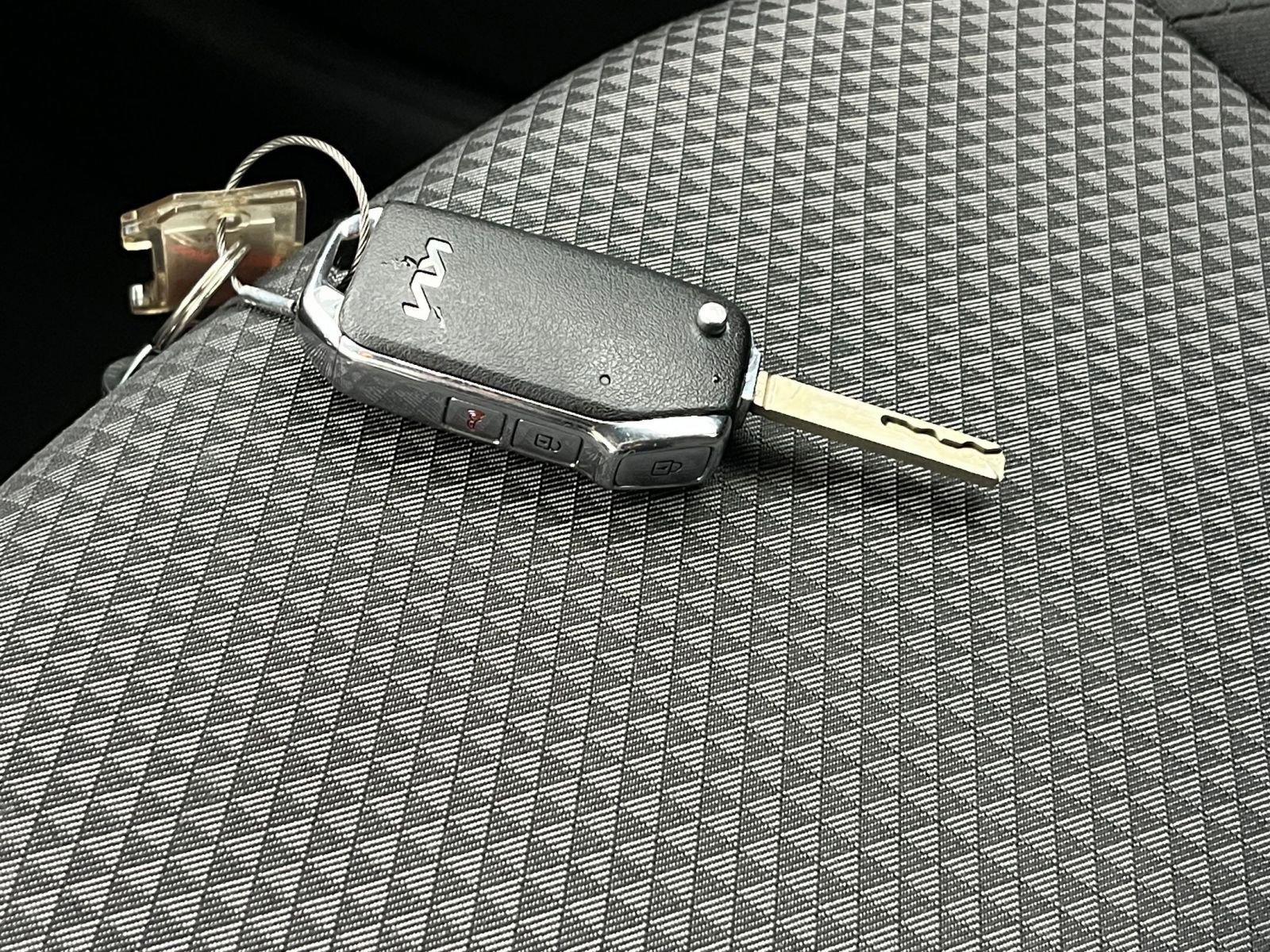 Used 2025 Kia Soul LX w/ LX Technology Package FWD image 21