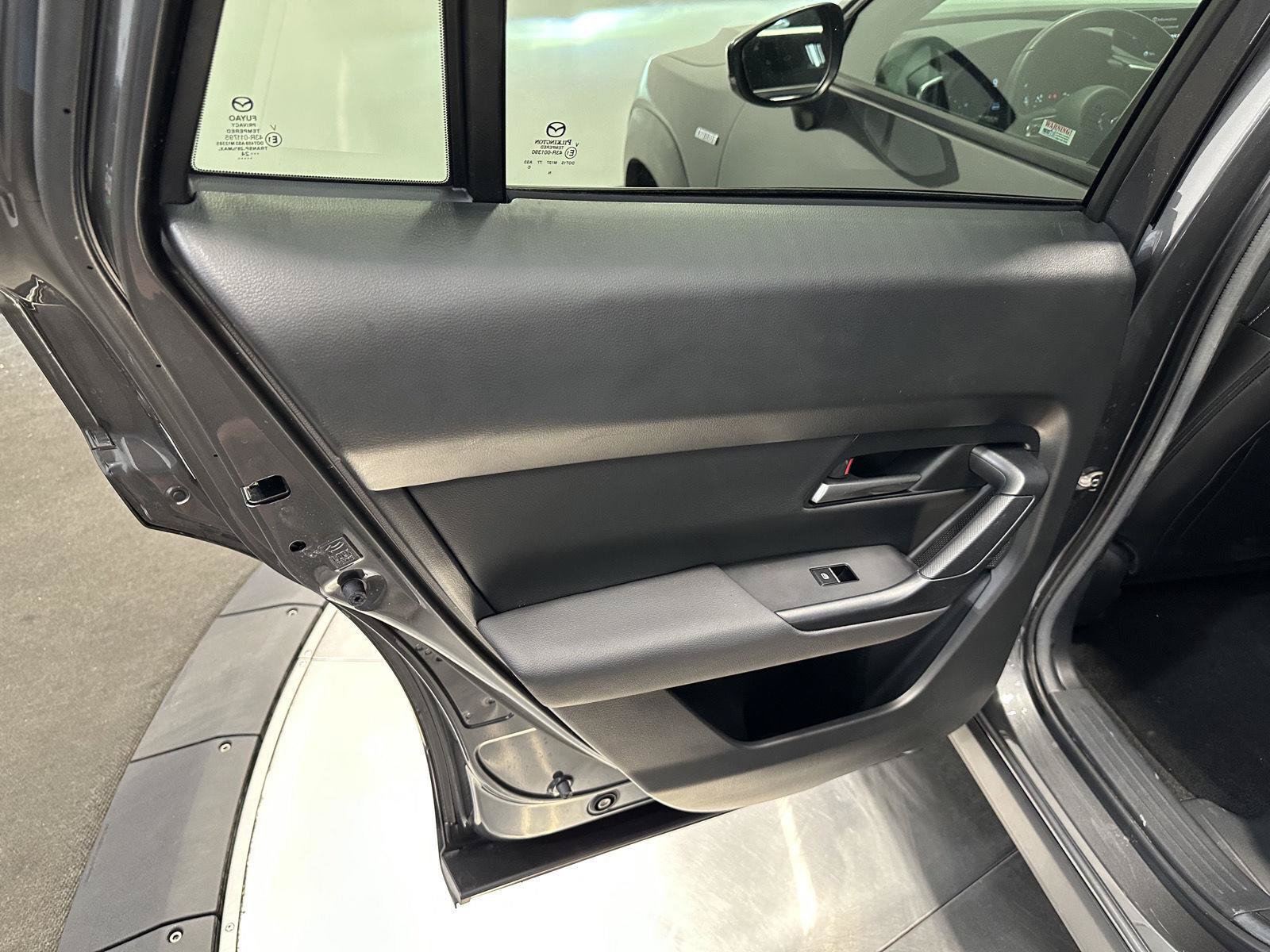 Used 2025 MAZDA CX-50 2.5 Hybrid w/ Weather Package AWD/4WD image 26