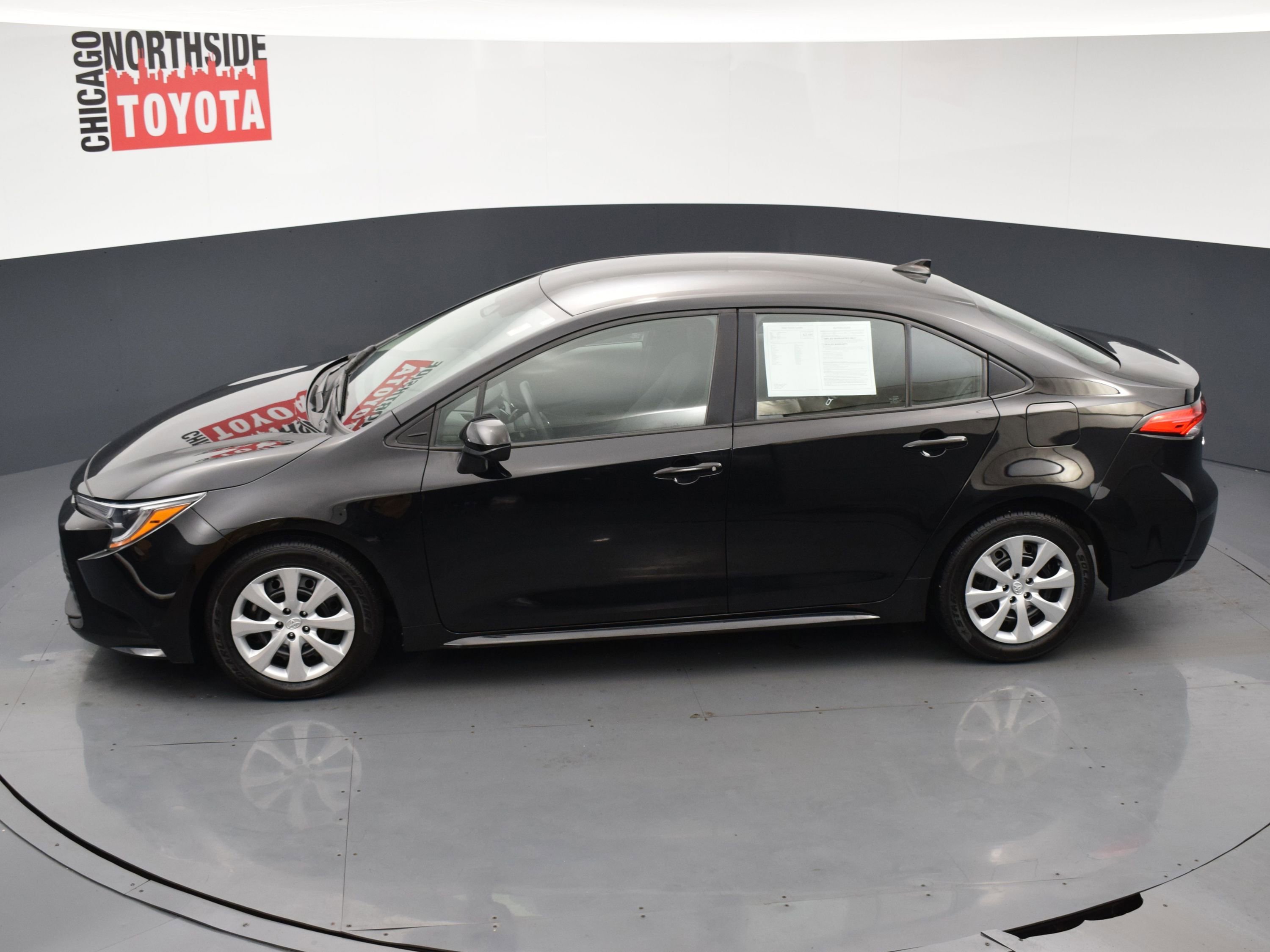 Used 2023 Toyota Corolla LE FWD image 17