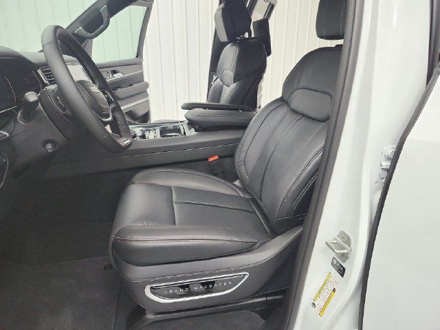 New 2026 Jeep Grand Wagoneer Summit w/ Rear Seat Video Group I AWD/4WD image 18