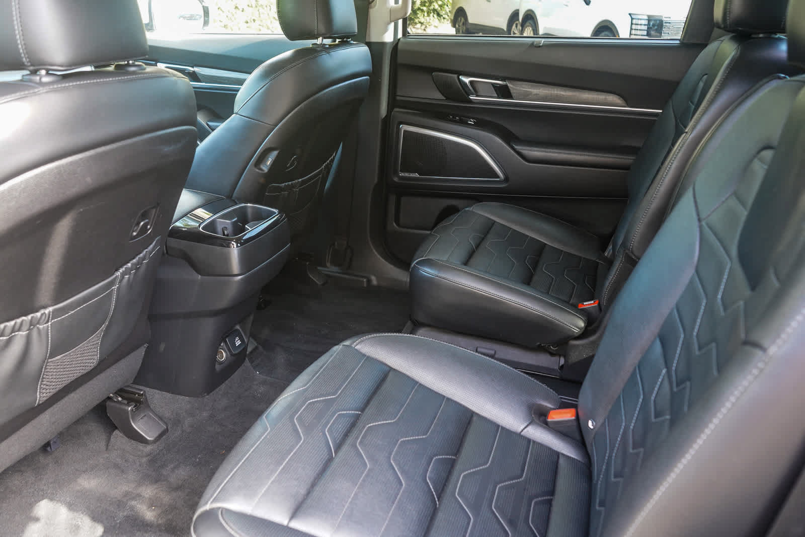 Used 2021 Kia Telluride SX w/ SX Prestige Package AWD/4WD image 18