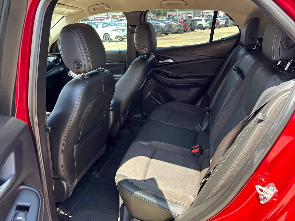 Used 2021 Buick Encore GX Select w/ Sport Touring Package FWD image 47