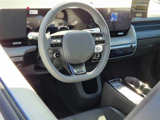 New 2026 Hyundai Ioniq 5 SE image 3