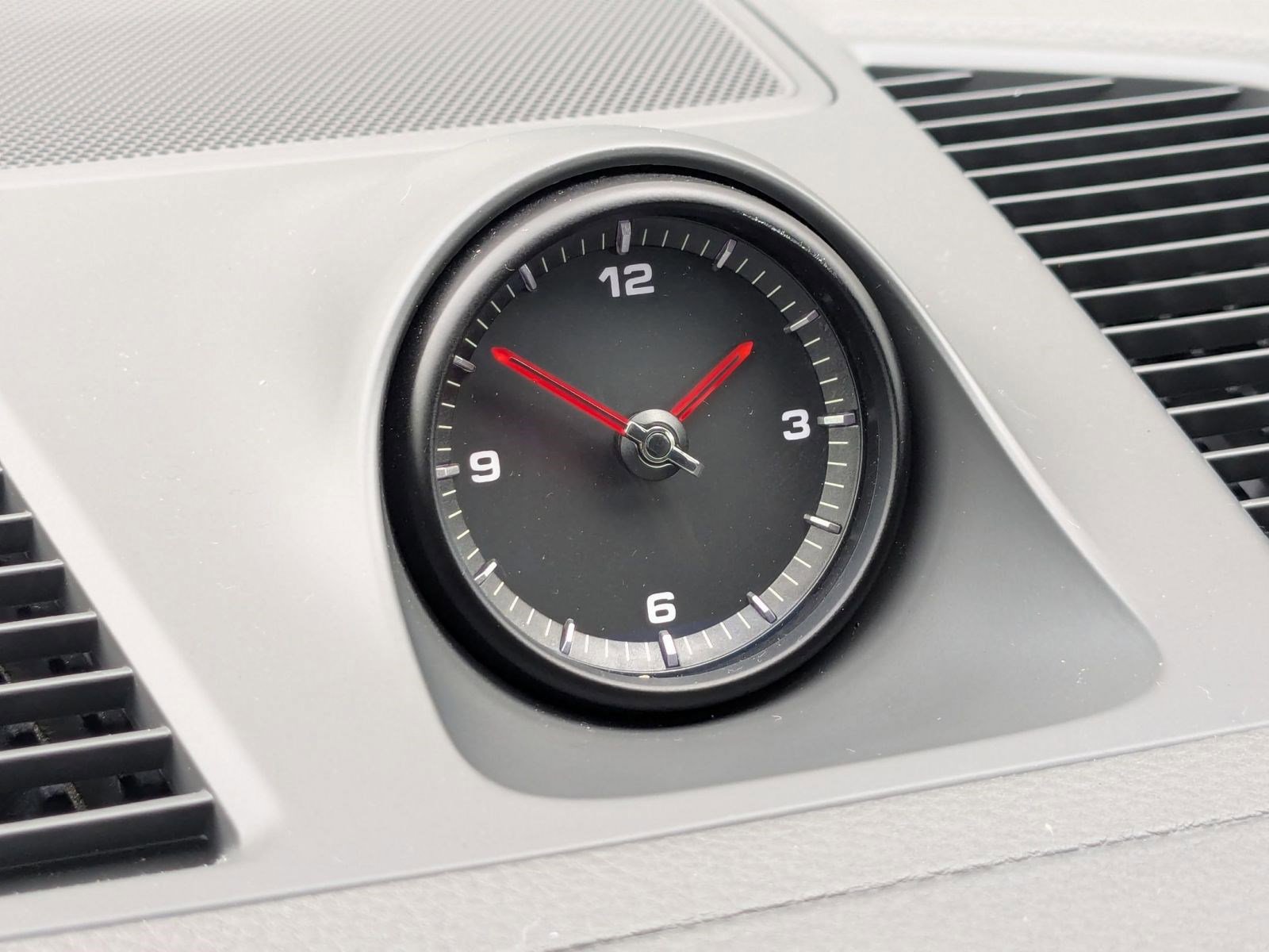 Used 2019 Porsche Cayenne S image 20