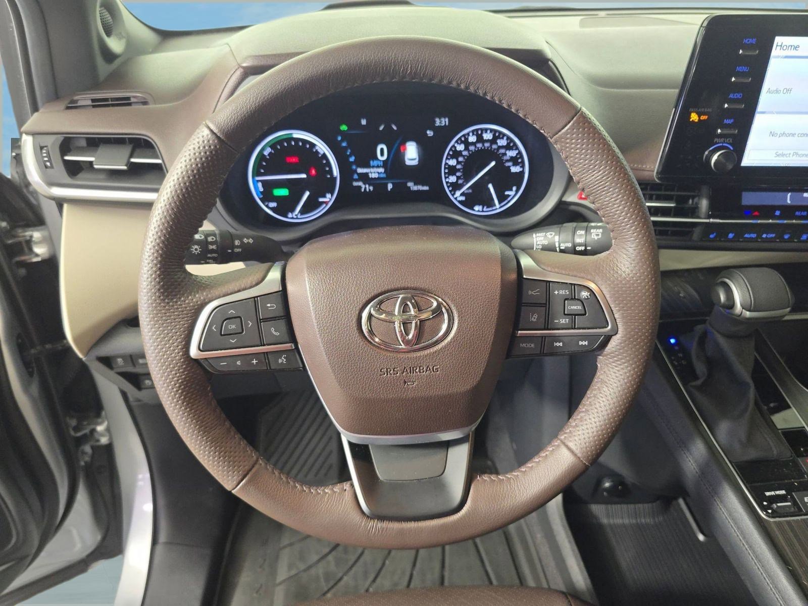 Used 2024 Toyota Sienna Platinum image 15