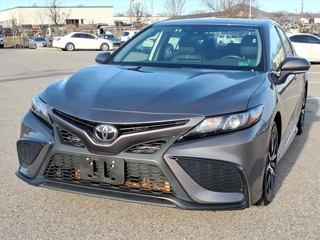 Certified 2024 Toyota Camry SE image 10