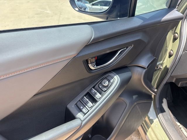 Used 2024 Subaru Crosstrek 2.5i Limited AWD/4WD image 21