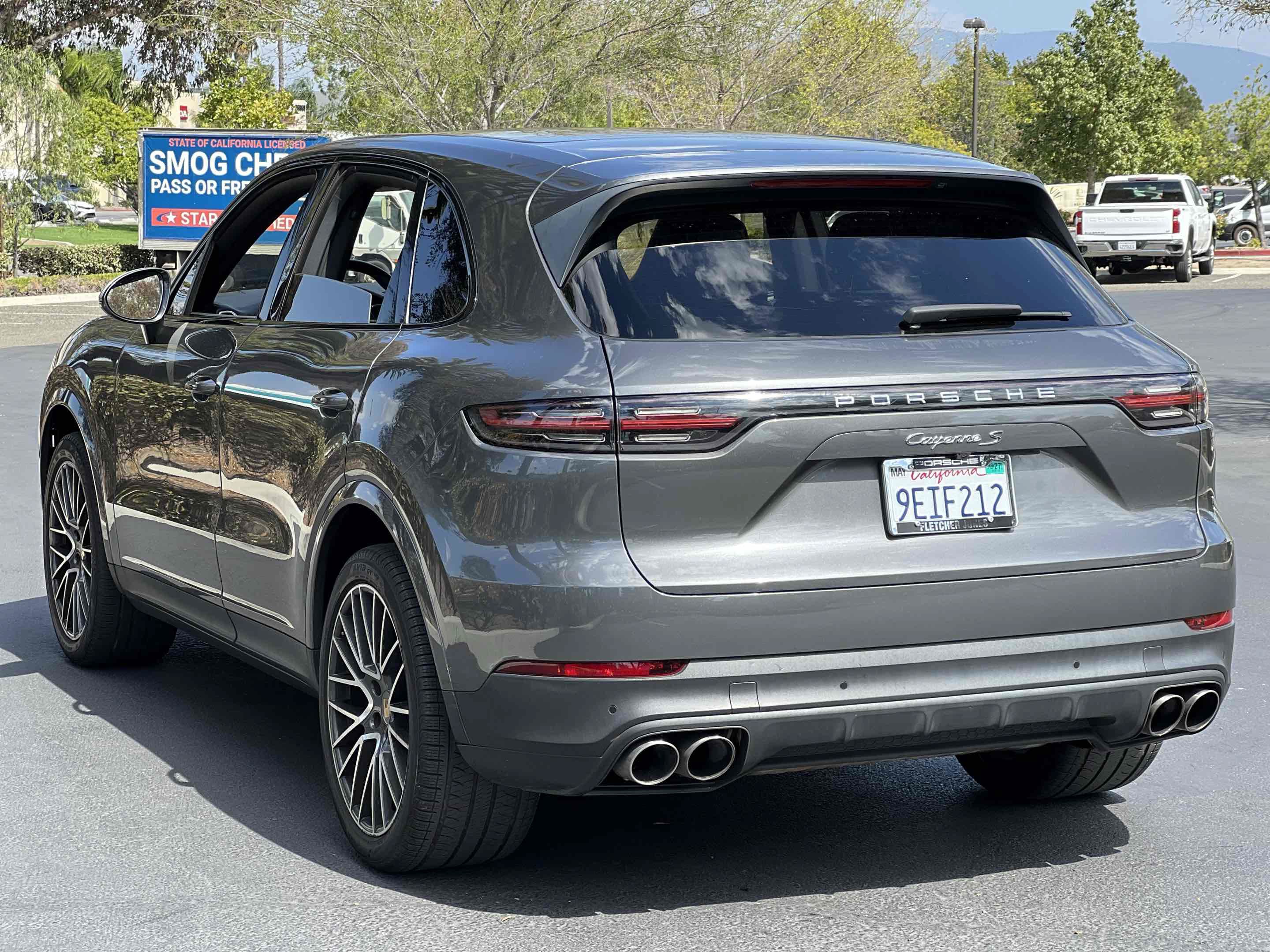 Used 2019 Porsche Cayenne S AWD/4WD image 2