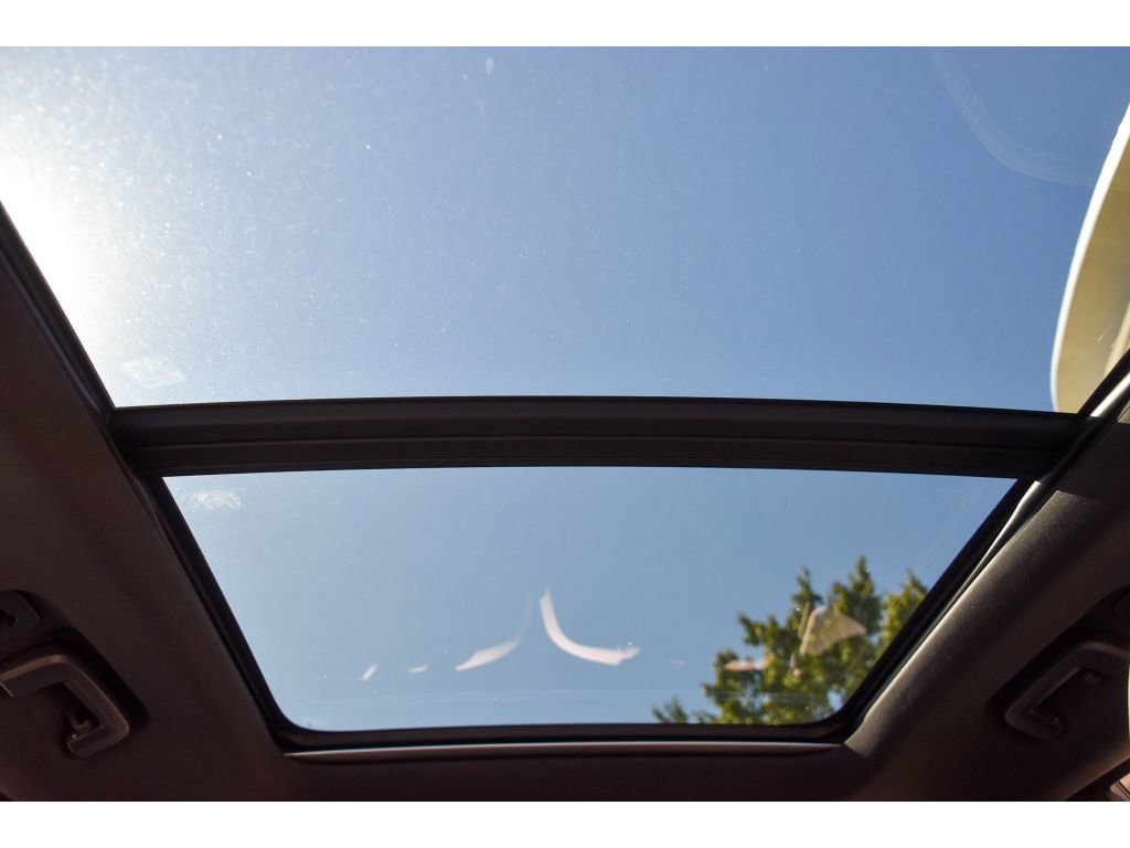 New 2026 Volvo XC90 B6 Plus w/ Protection Package Premier image 14