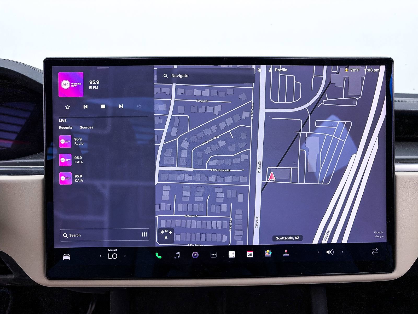 Used 2023 Tesla Model X Plaid image 4