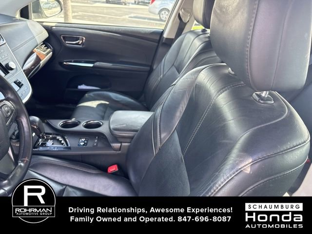 Used 2013 Toyota Avalon Limited w/ Technology Pkg image 9