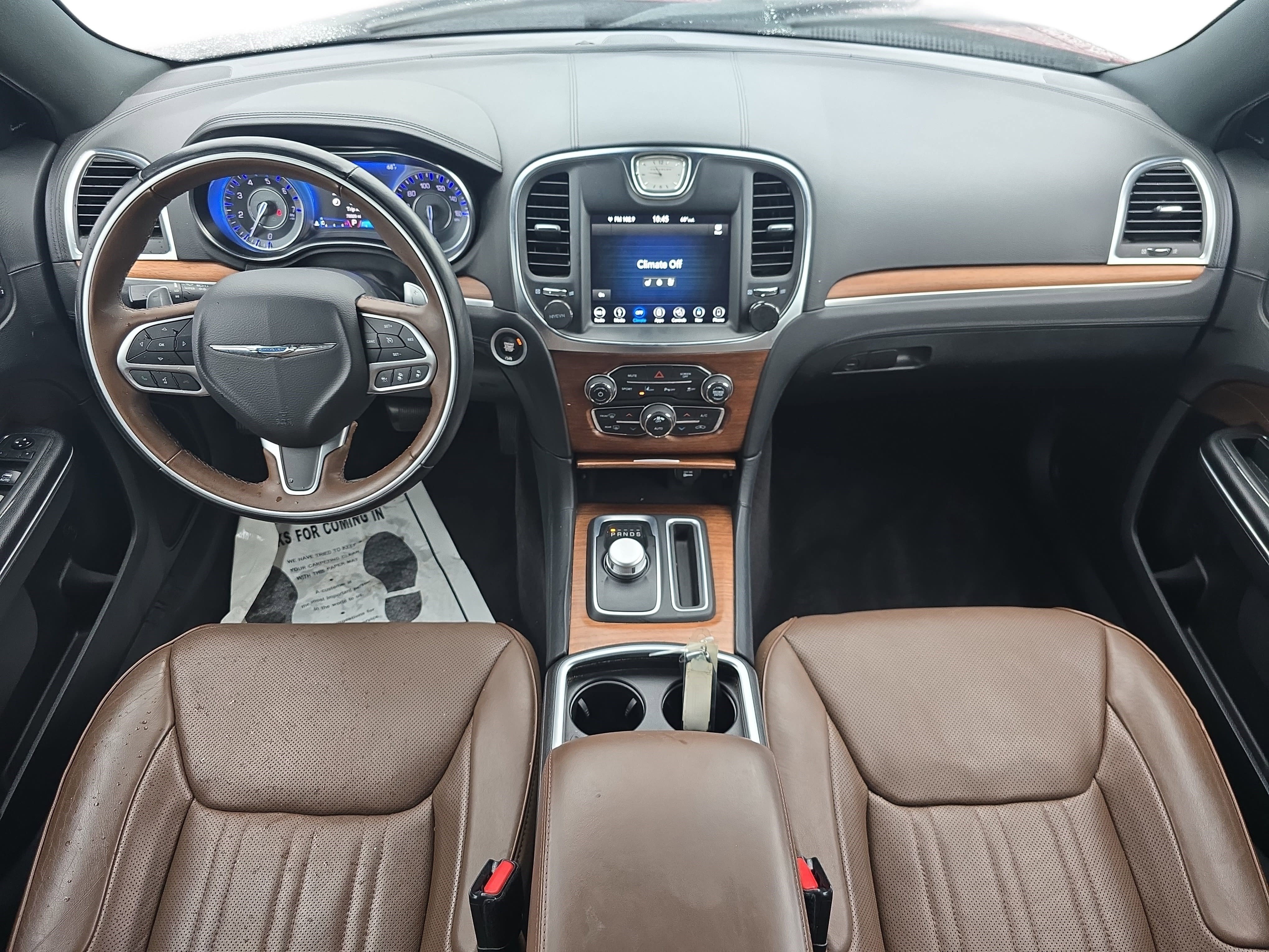 Used 2018 Chrysler 300 C w/ Safetytec Plus Group RWD image 9