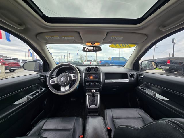 Used 2017 Jeep Compass High Altitude AWD/4WD image 14