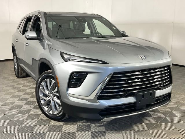 Used 2025 Buick Enclave Preferred image 44